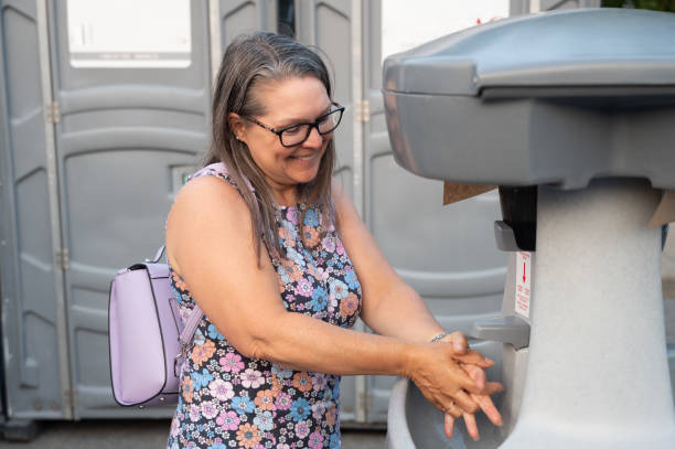 Best Portable restroom trailer rental  in Sullivan City, TX